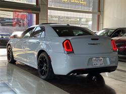 كرايسلر 300